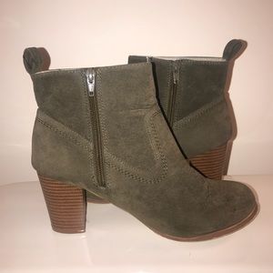 Chase&Chloe Ankle Boots